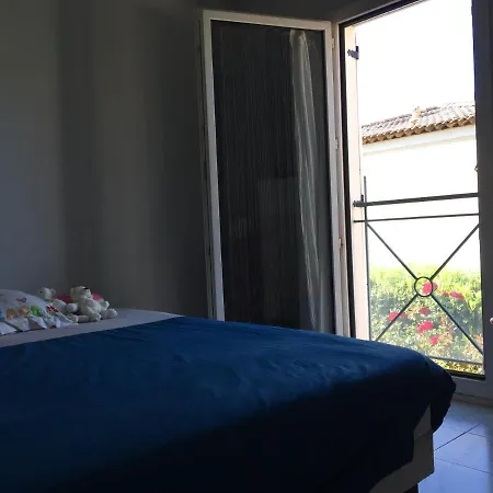 3 Ac Garden Pool Parking 2 Min By Car Villa